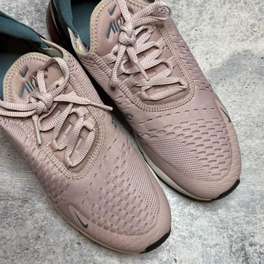 Nike Air Max 270 Particle Rose 8.5 - Picture 2 of 5